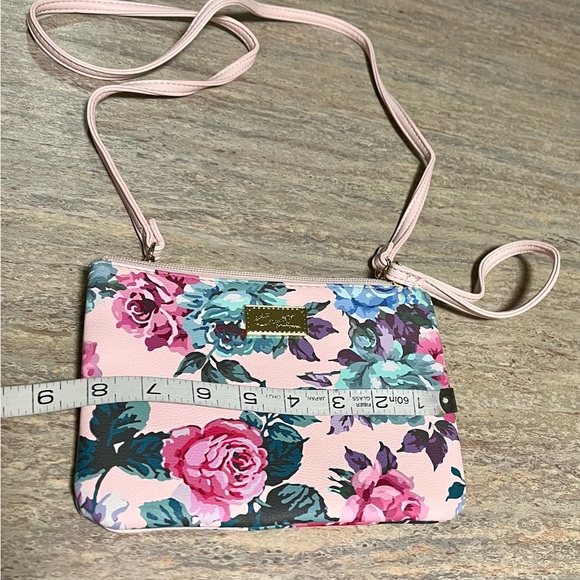 NWOB Betsey Johnson floral convertible wristlet/ crossbody bag - Picture 6 of 15